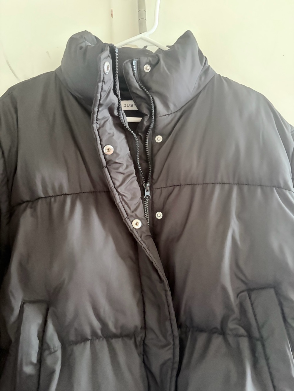 JustFab Black Short Puffer Jacket with High Collar - Picture 2 of 12